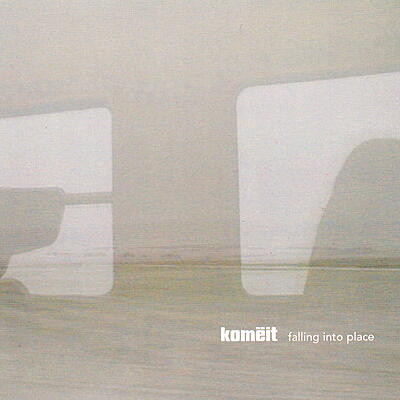 Komëit - Falling Into Place